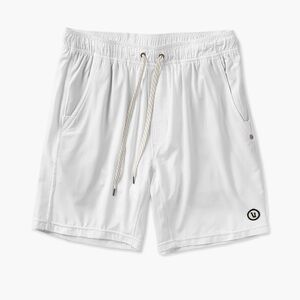 Vuori Men’s Kore Short - white, size small 7.5” inseam